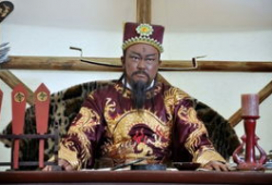 有关包青天的电视剧,断案如神，正义永恒的传奇故事